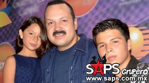 Esposa de Pepe Aguilar señaló su sentir sobre el camino que han iniciado en la música sus hijos