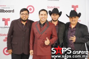Julión Álvarez brilló en el escenario de los premios Billboard a la Música Latina 