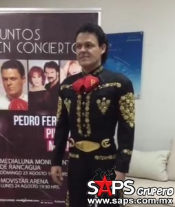 Pedro Fernández fue ovacionado en concierto en Chile
