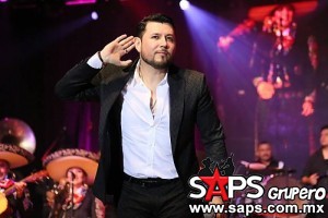 El cantante Roberto Tapia tendrá su estrella