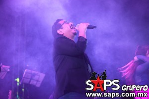 Carlos Macías cantó en La Fiesta Grande de Chiapa de  Corzo