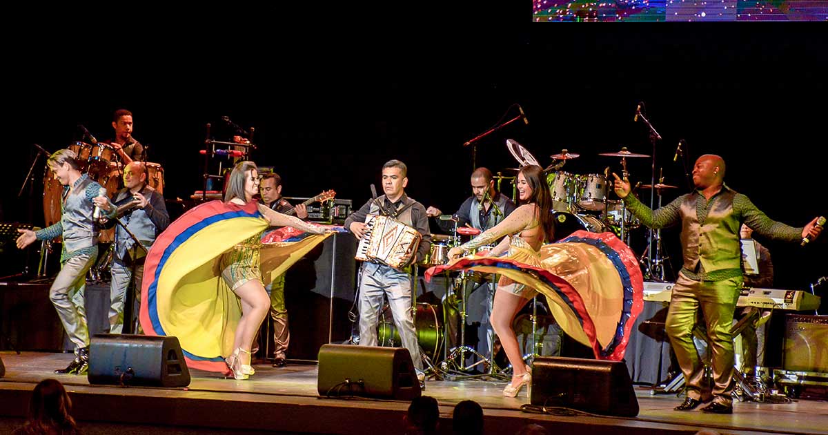Cumbia Benavides se presenta con éxito en BMB; preparan gira en Bolivia