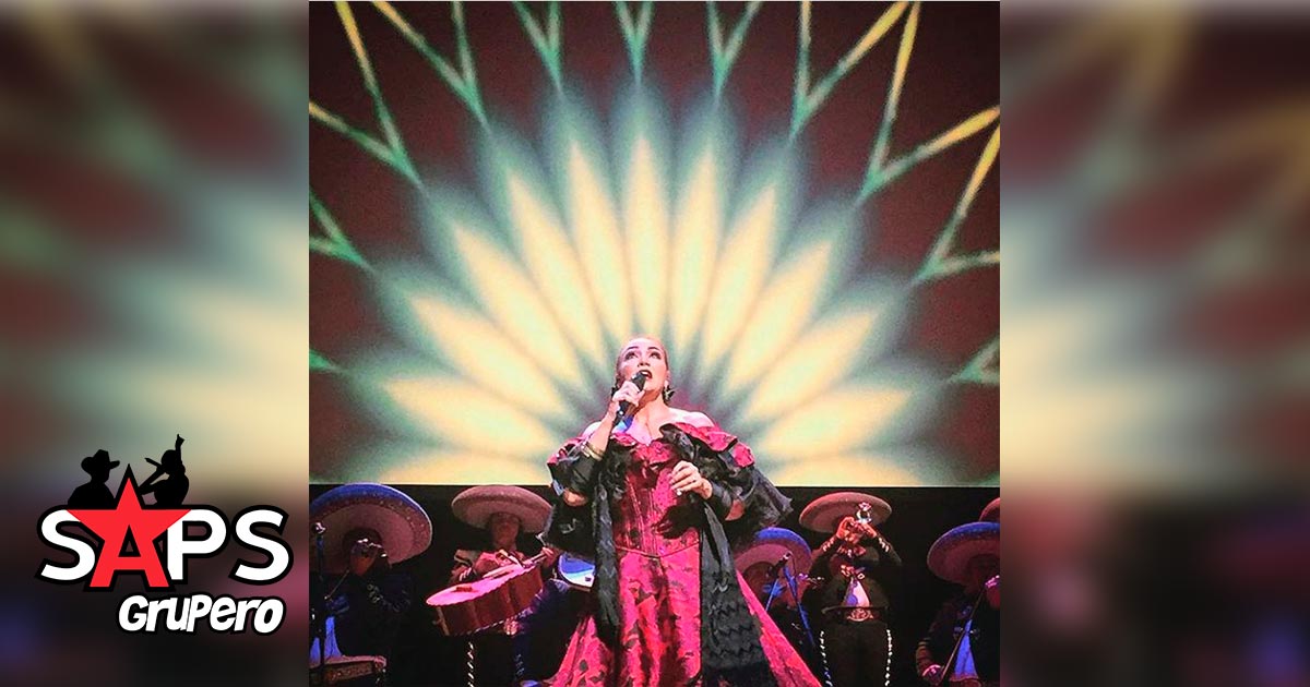 Aida Cuevas continua con su gira «Totalmente Juan Gabriel» ahora por los Estados Unidos