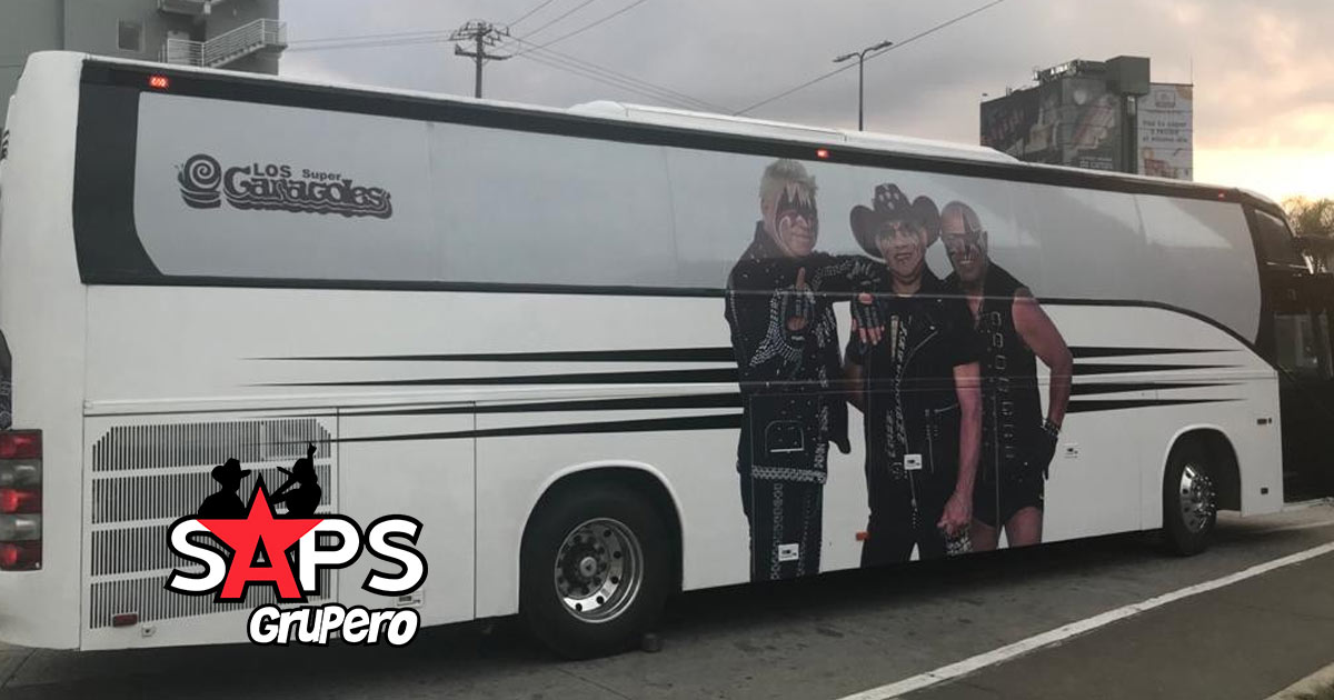 Los Súper Caracoles estrenan nueva imagen en su autobús