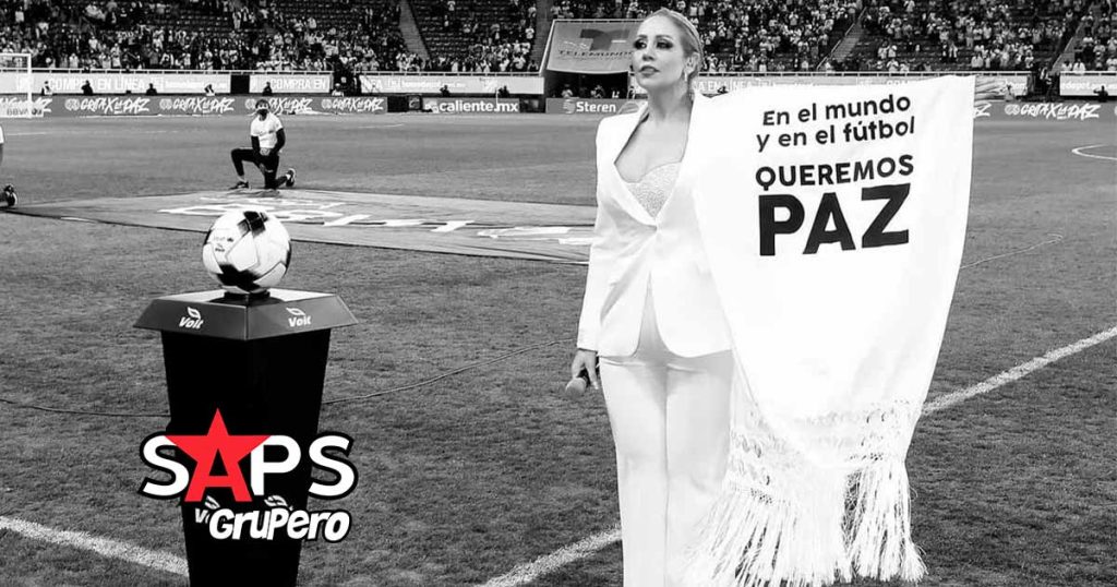 Alejandra Orozco lanza contundente mensaje de Paz en el partido de Las Chivas vs Las Águilas