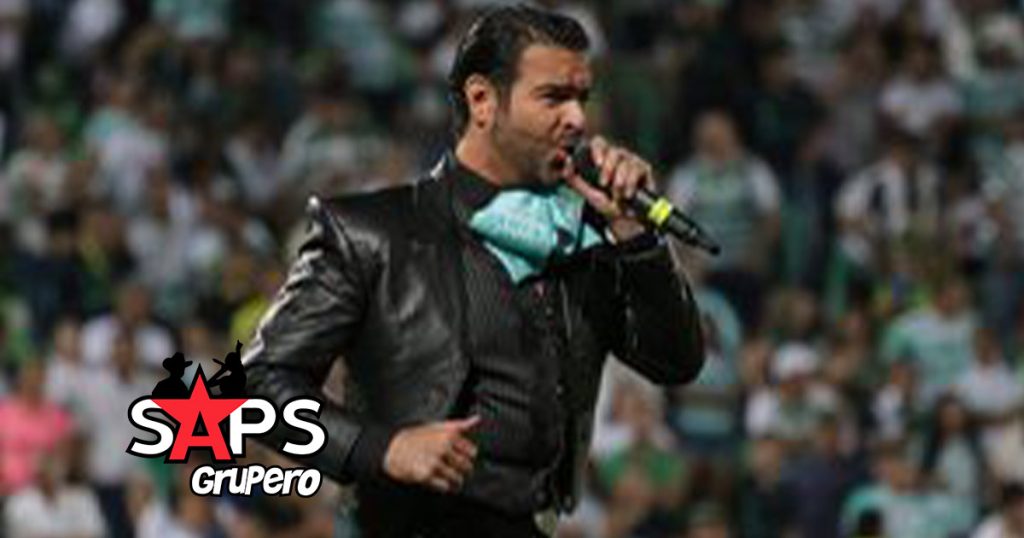 Pablo Montero se equivoca al entonar el Himno Nacional Mexicano